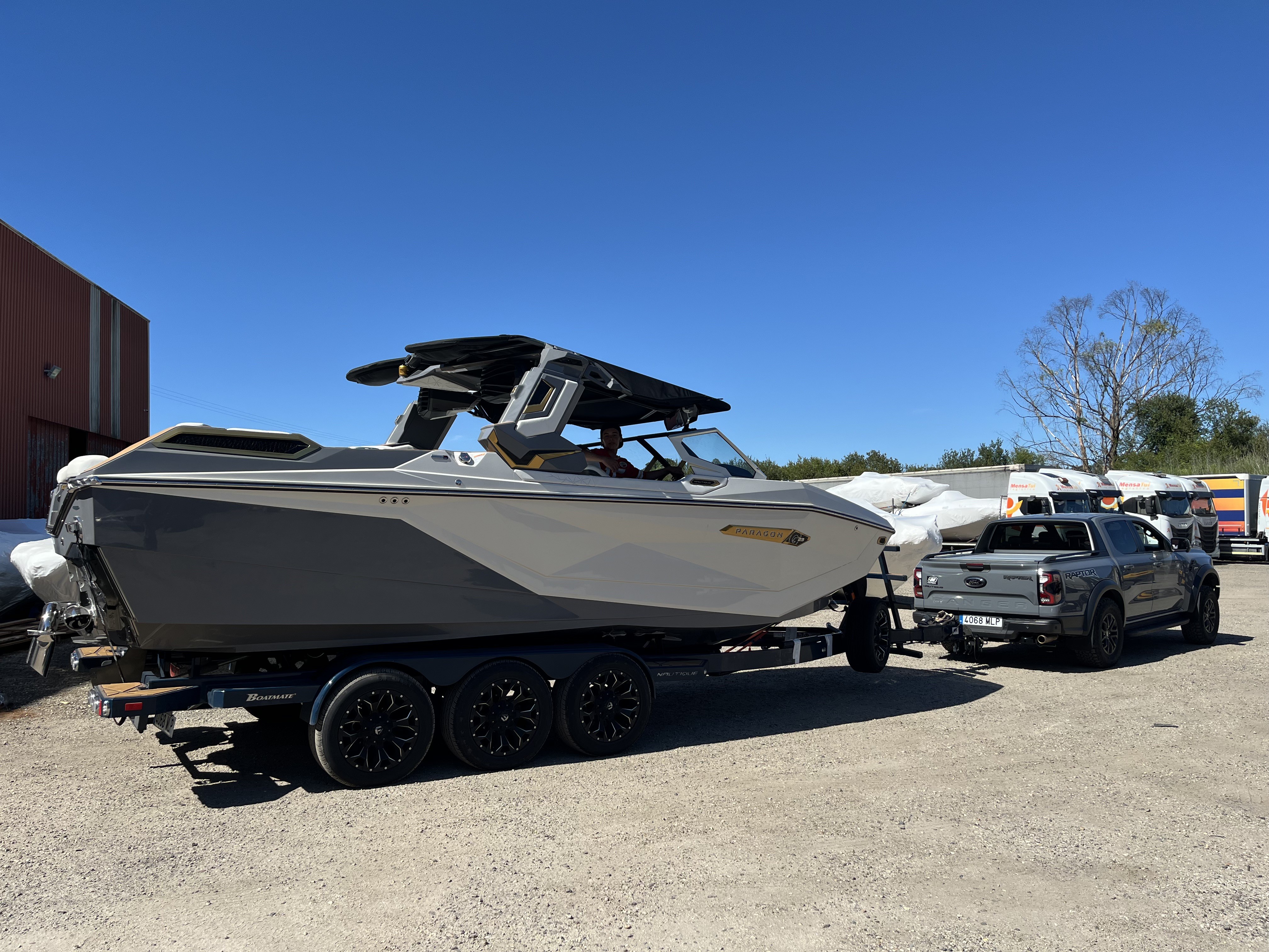 NAUTIQUE PARAGON 23