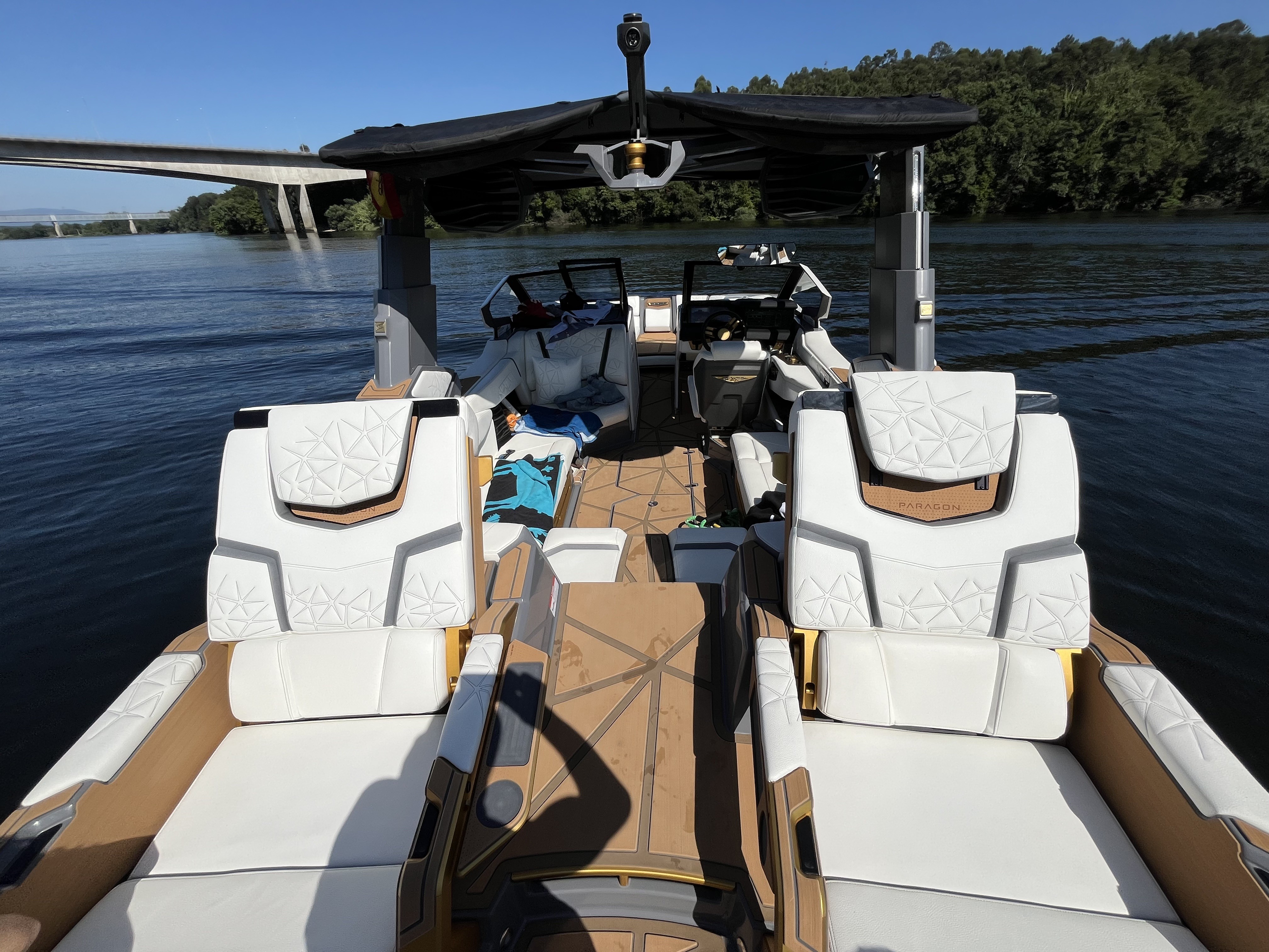 NAUTIQUE PARAGON 23