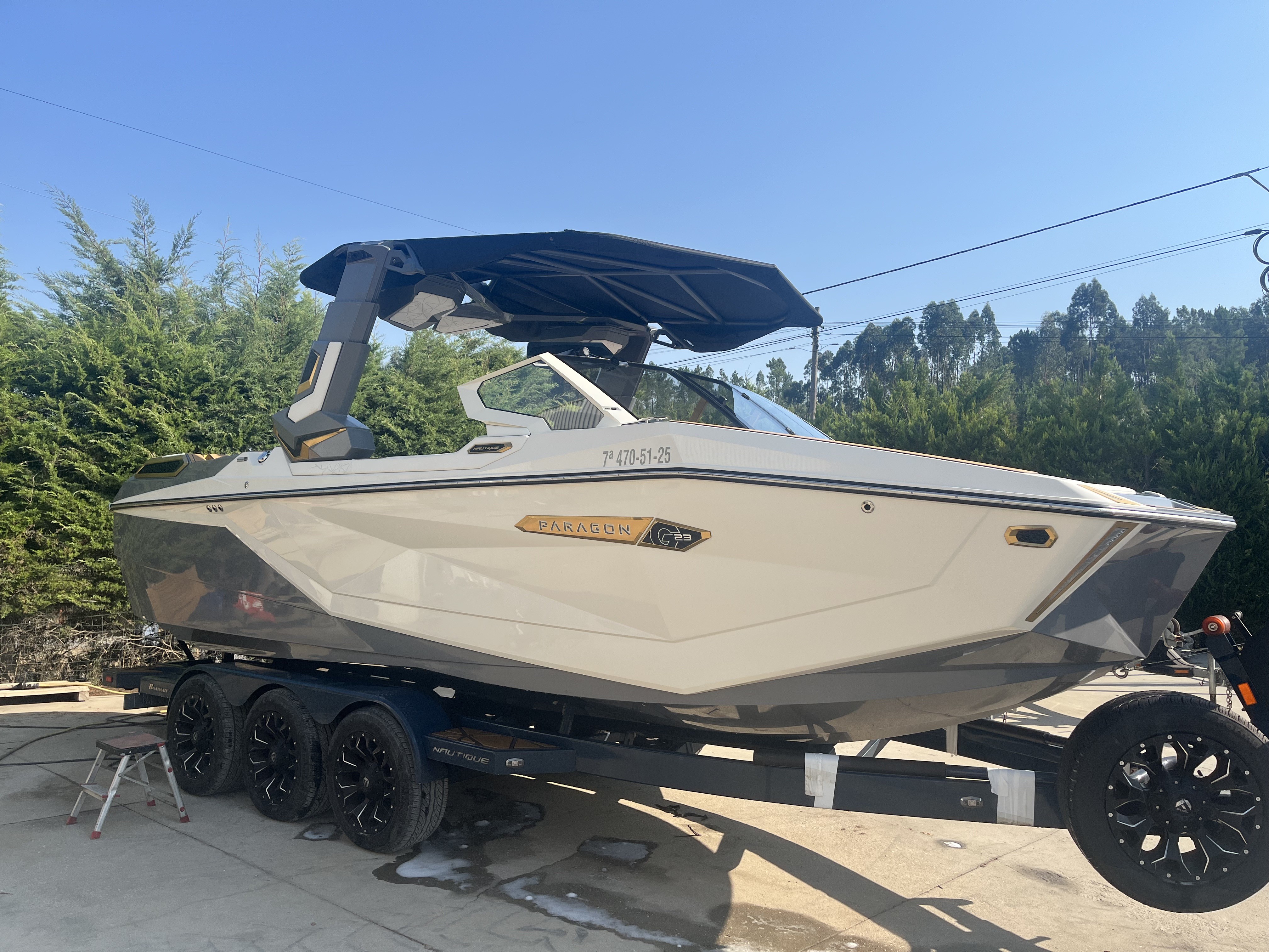 NAUTIQUE PARAGON 23
